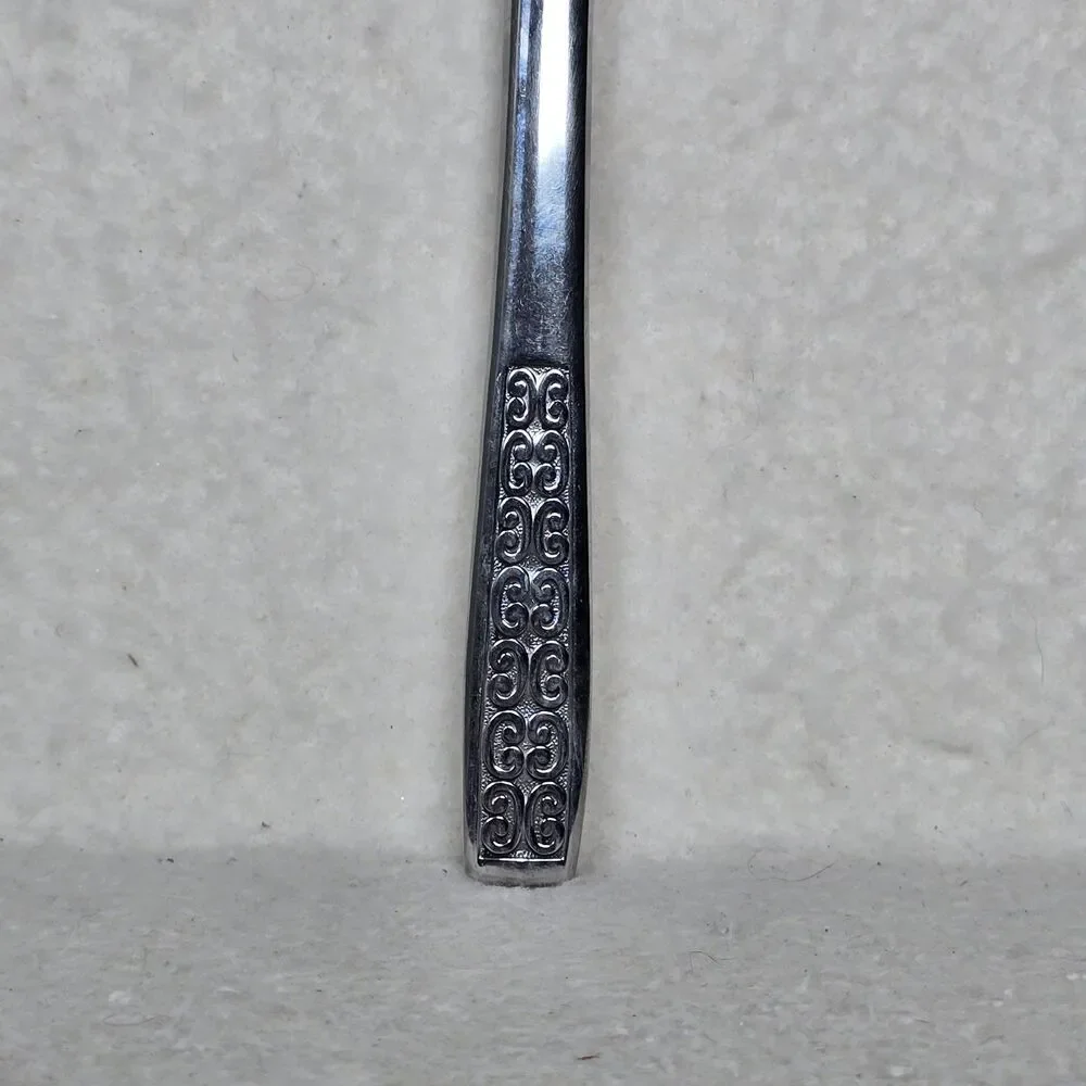 Vintage International Silver Serenata Knife 8 3/4
